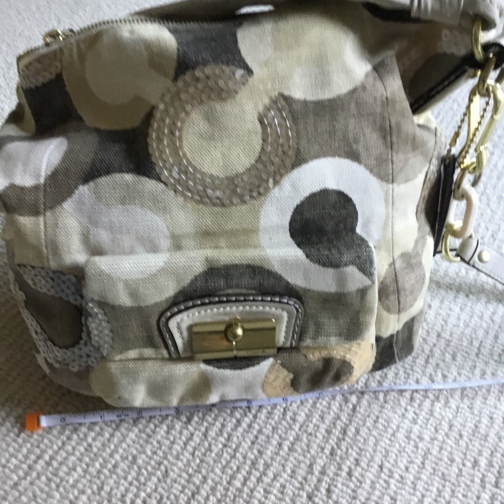 Coach Hobo Bag in Cream and Brown - Picture 8 of 16